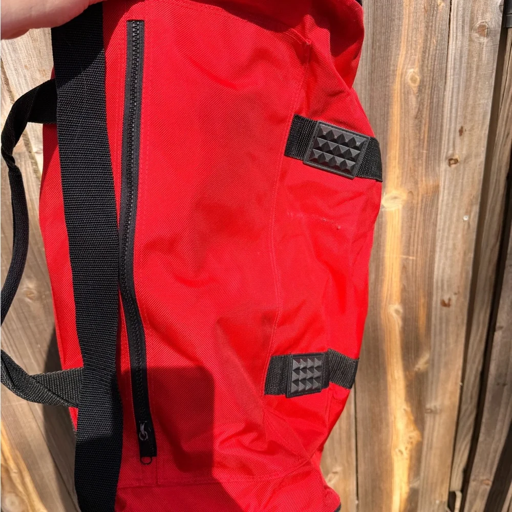Vintage Marlboro Racing Transit Large 1990s Red Large Duffle Bag Vintage